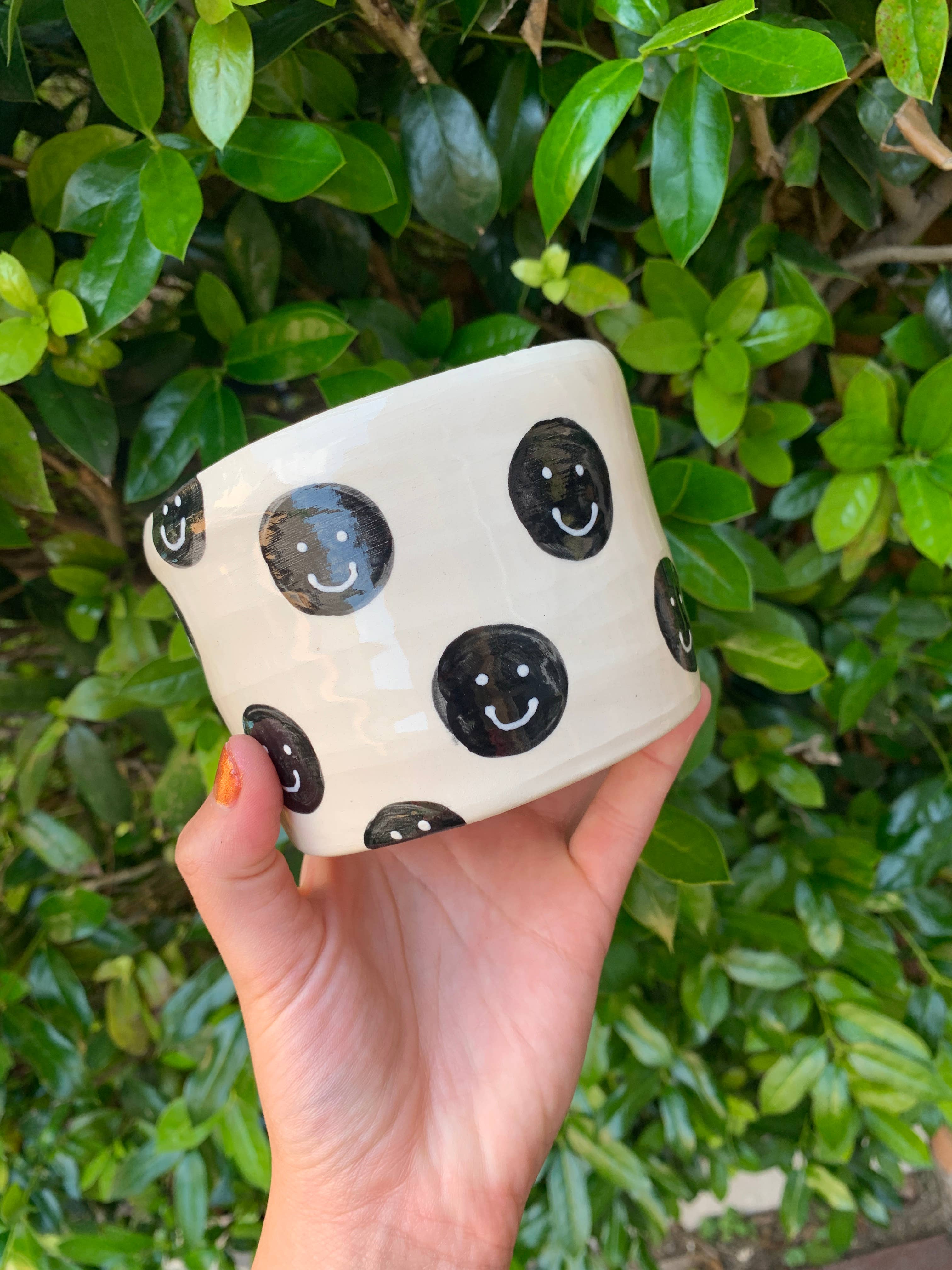 Black and white Moody Planter 4in