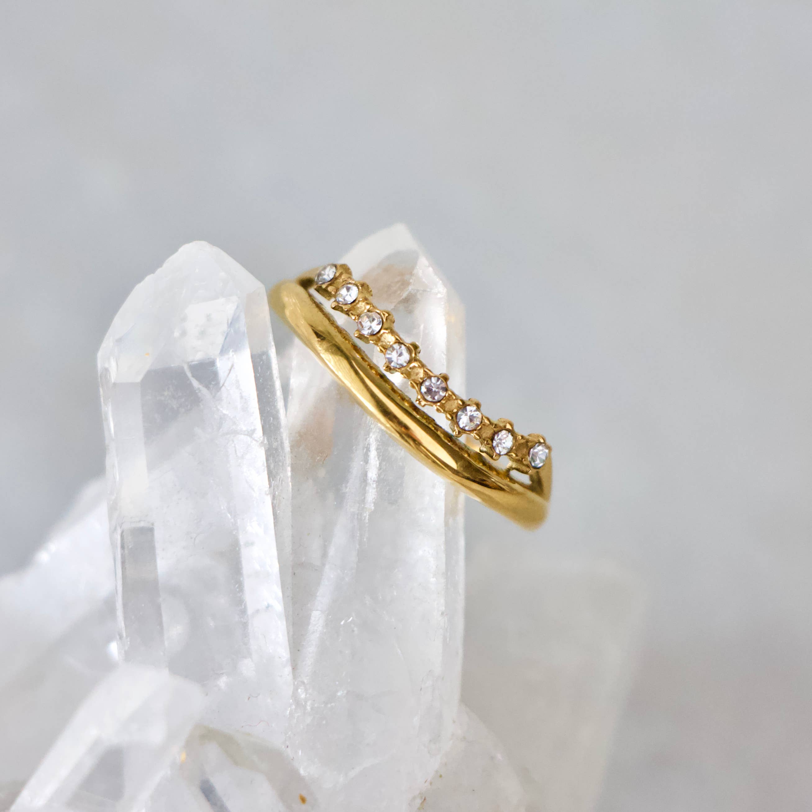 Crystal Stacked Wave Ring - Waterproof