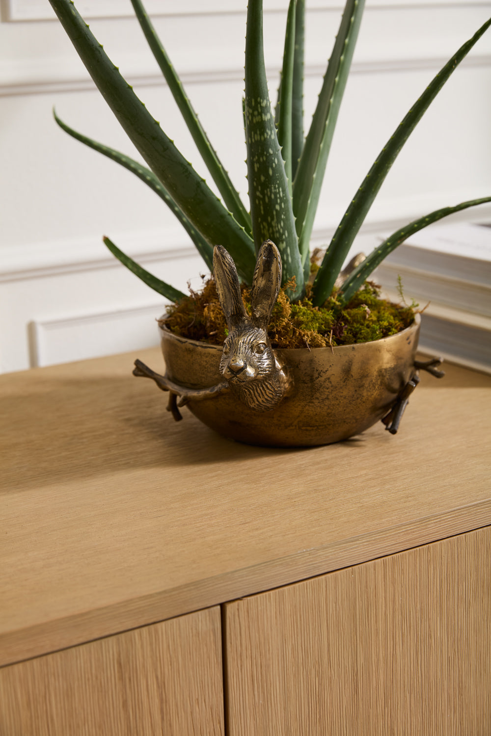 E+E Figurine Handle Bowl