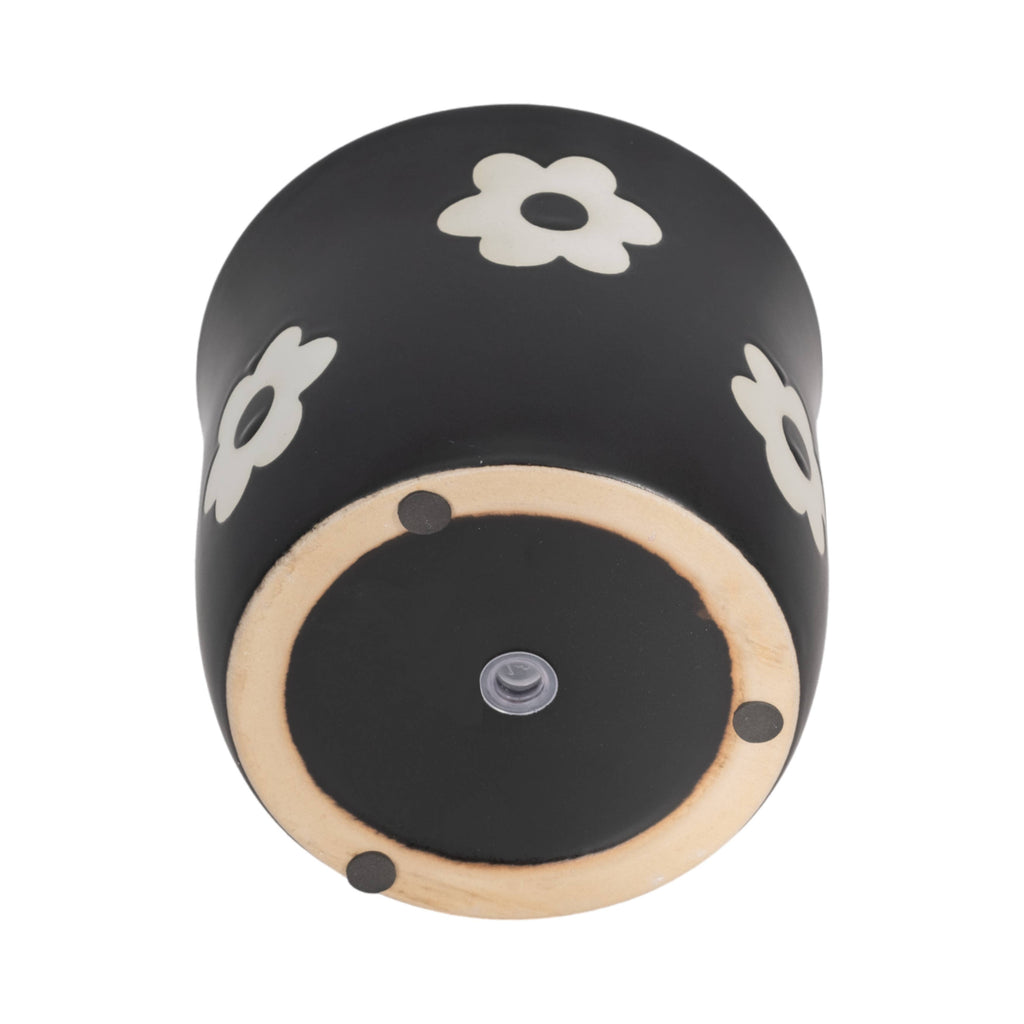Black/White Ceramic Raised Flower Power