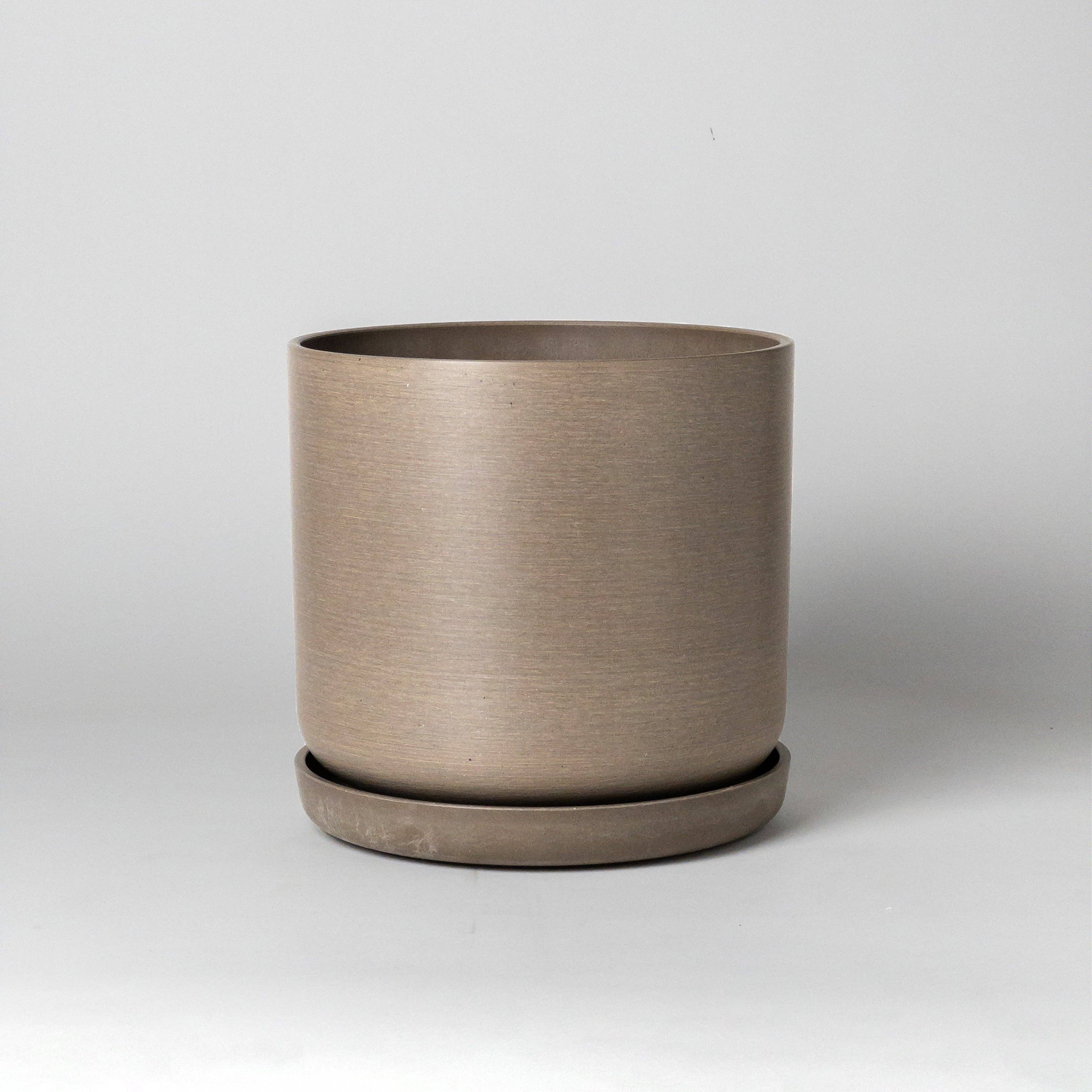 9” Signature Stone Planter & Saucer | Earth Tones