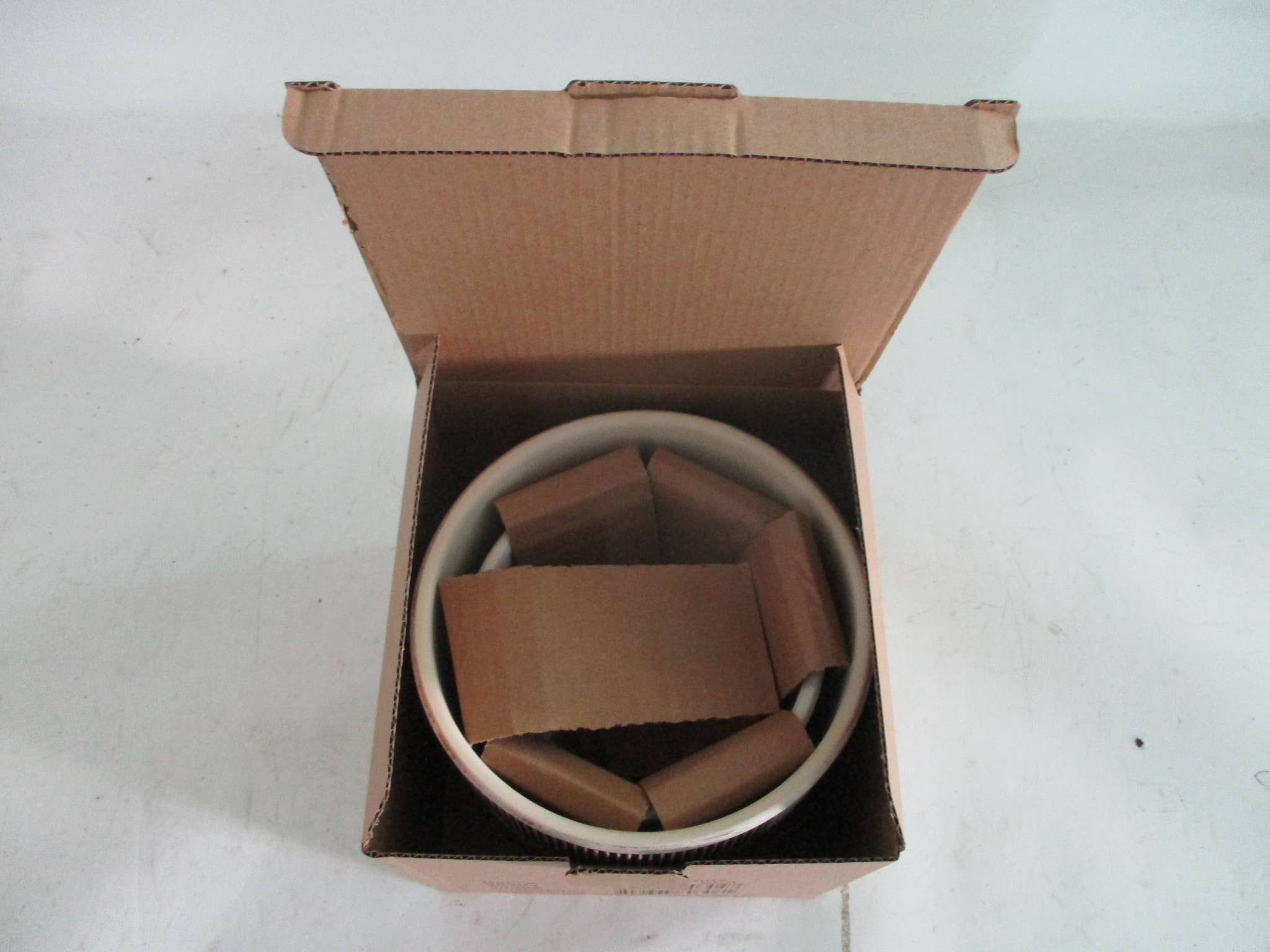 METALIC GROOVES PLANTER 6.69"