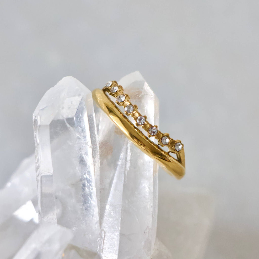 Crystal Stacked Wave Ring - Waterproof